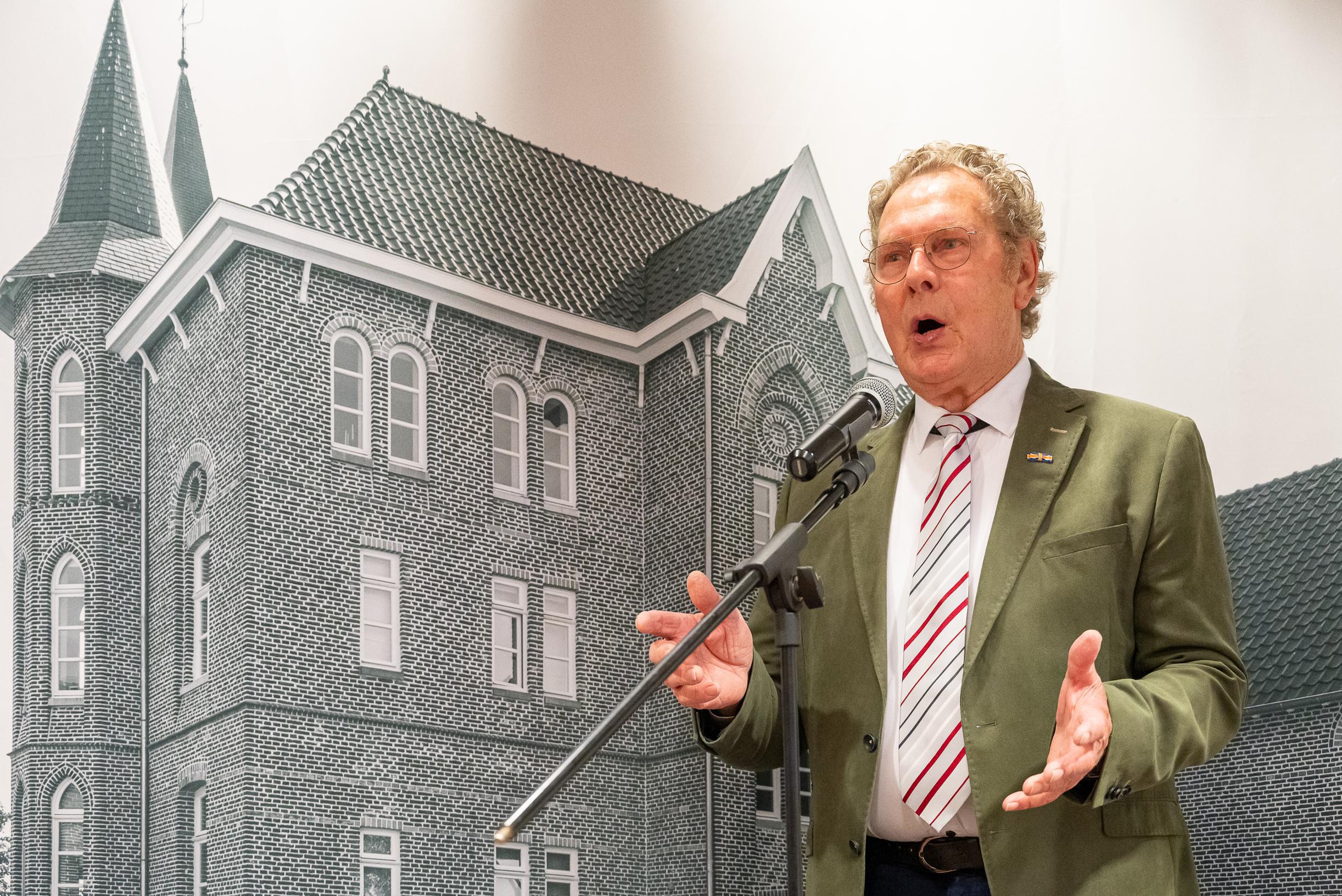Doenraadse zanger brengt met cd ode aan Limburgse troubadours: ‘Hun liedjes mogen niet verloren gaan